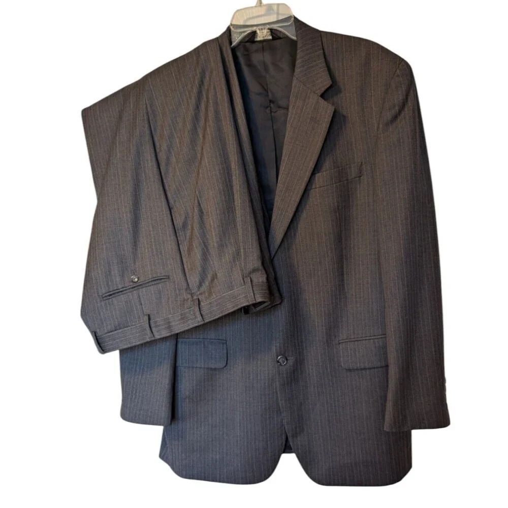 Jos A Bank Suit Men 44L Gray Pin Striped Wool Blazer Pleated Pants 2 Peice 39x30